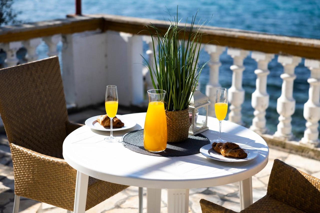 Apartments Seaside بيبينيا المظهر الخارجي الصورة