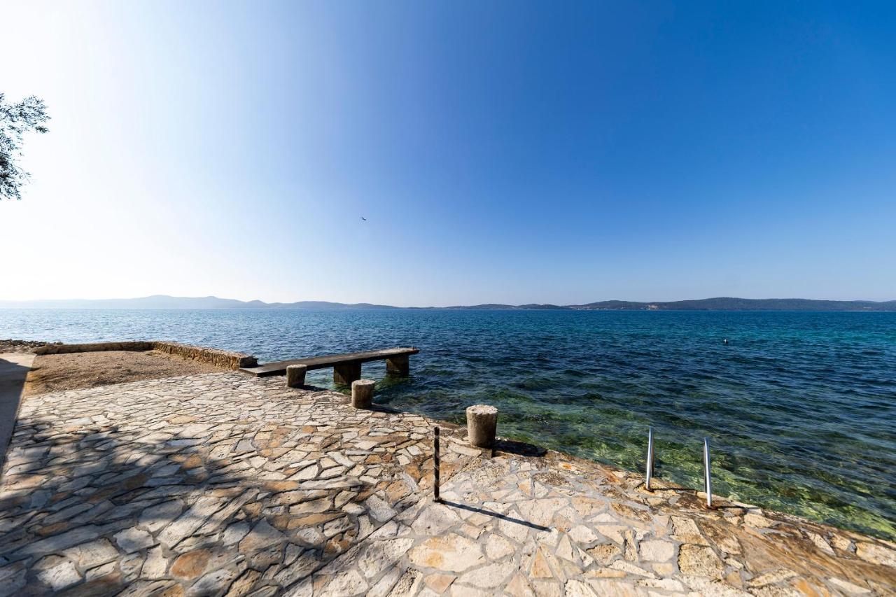 Apartments Seaside بيبينيا المظهر الخارجي الصورة