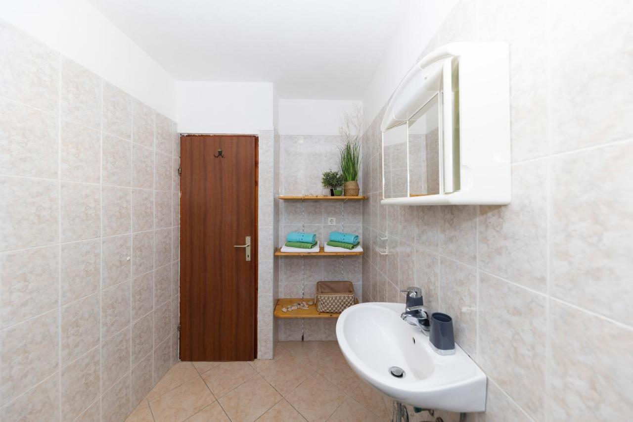 Apartments Seaside بيبينيا المظهر الخارجي الصورة