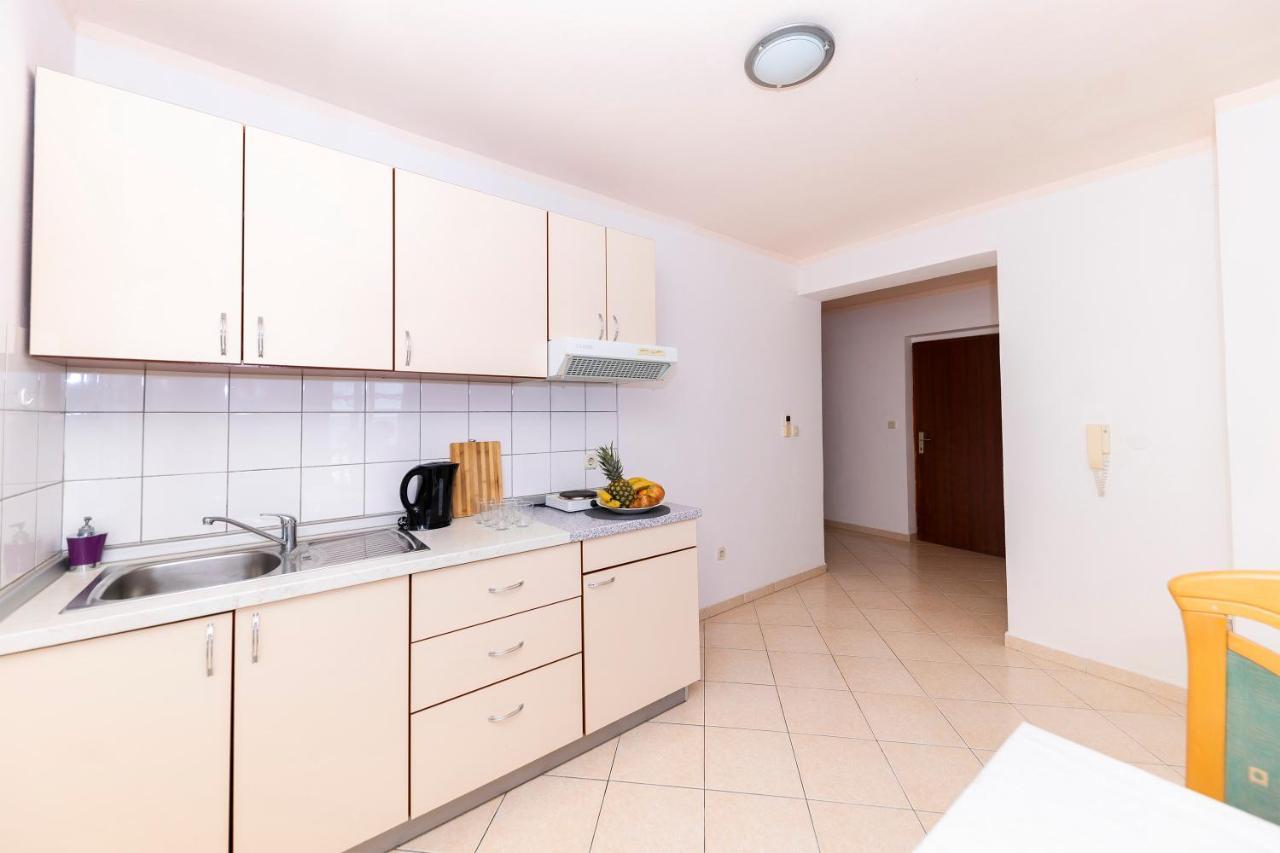 Apartments Seaside بيبينيا المظهر الخارجي الصورة